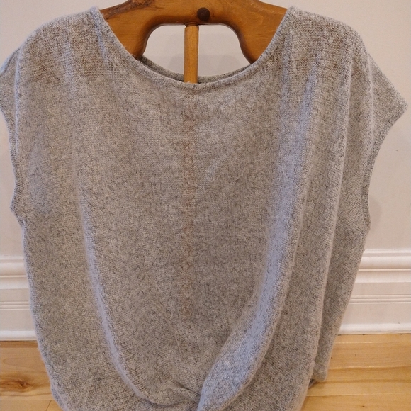 XL DKNY maternity short sleeve sweater - Picture 2 of 5